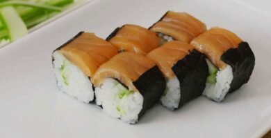 como hacer maki de salmon